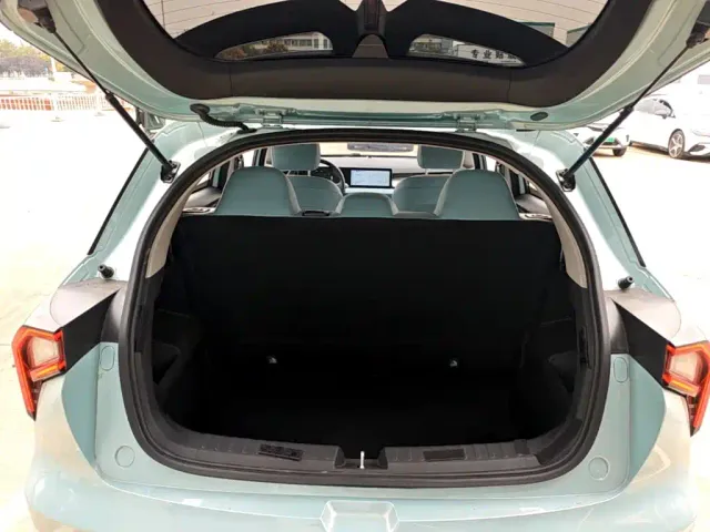 Geely Geometry E Firefly — Фото автомобиля 18