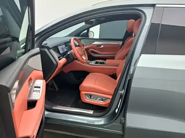 BYD Tang L 2025 Model DM 215KM LiDAR Flagship — Фото автомобиля 10