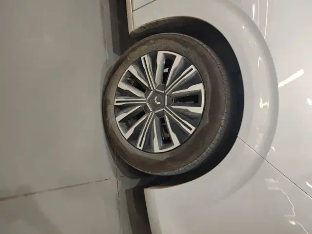 Wuling Starlight 730 — Фото автомобиля 6