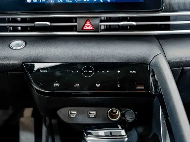Hyundai Elantra — Фото автомобиля 11