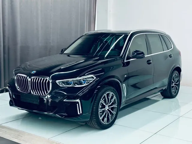 BMW X5 — Фото автомобиля 2