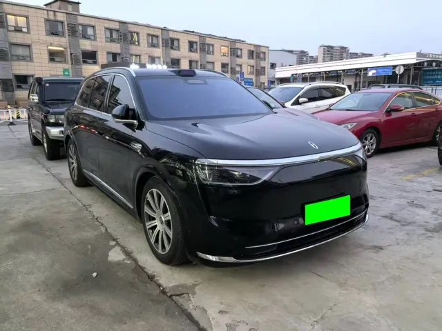 Aito M8 — Фото автомобиля 3