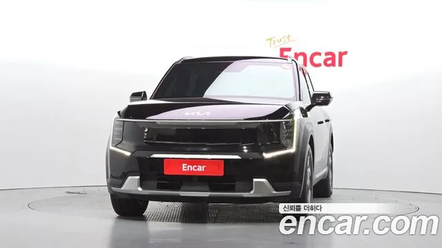 Kia EV9 — Фото автомобиля 3