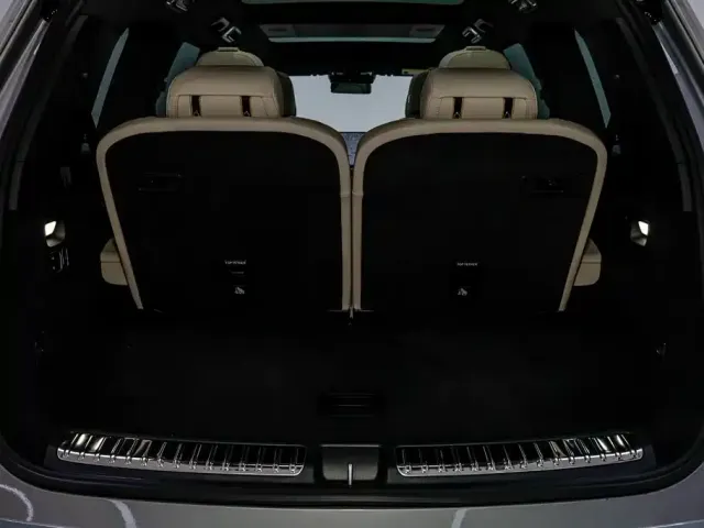 Li Auto L9 — Фото автомобиля 9