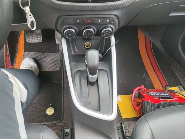 Chevrolet Cavalier — Фото автомобиля 13