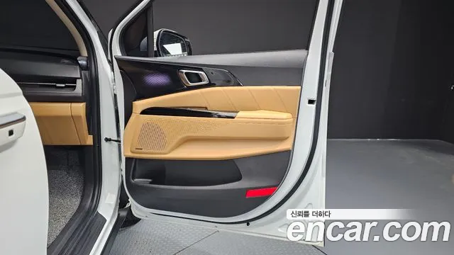 Kia Carnival 4th Gen — Фото автомобиля 14