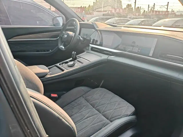Geely Xingyue L — Фото автомобиля 7