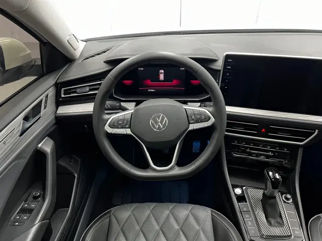 Volkswagen Sagitar — Фото автомобиля 11