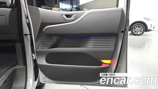 Hyundai Staria — Фото автомобиля 14