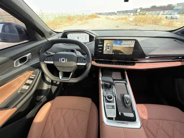 Changan Qiyuan Q05 — Фото автомобиля 9