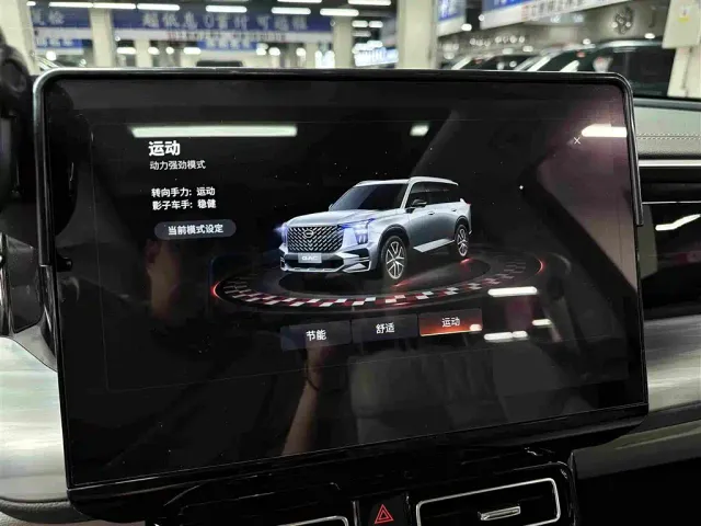 GAC Trumpchi GS8 — Фото автомобиля 18