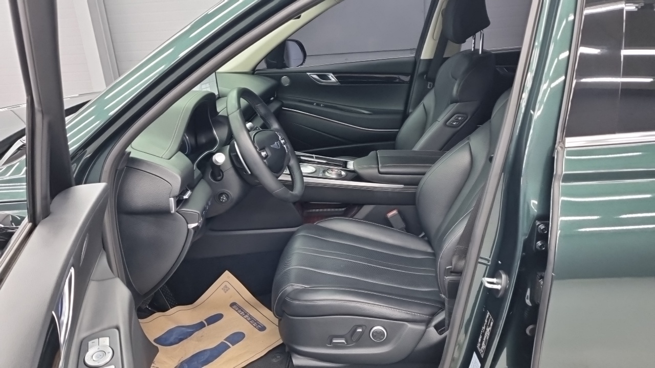 Genesis GV80 — Фото автомобиля 10