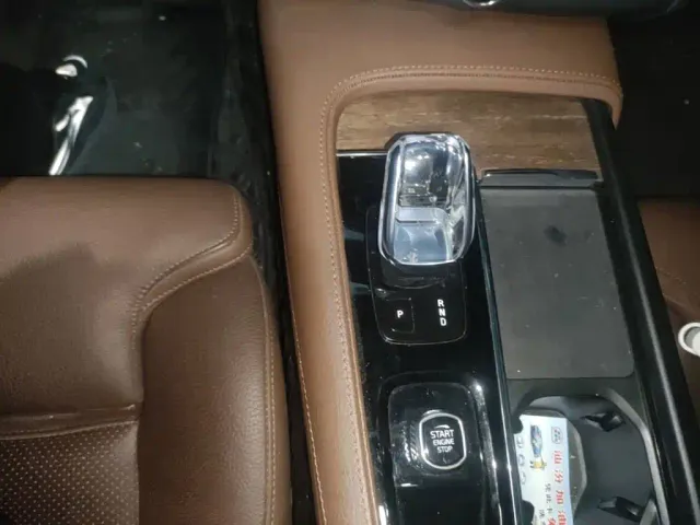 Volvo S90 — Фото автомобиля 13