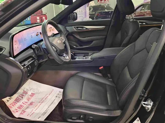 Cadillac CT5 — Фото автомобиля 6