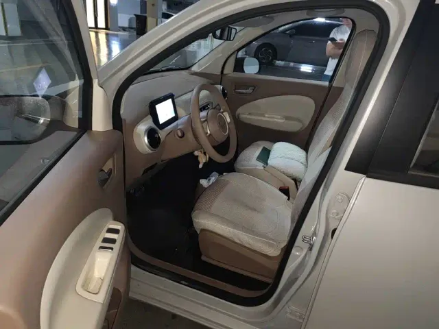 Wuling Hongguang Mini EV — Фото автомобиля 17