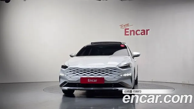Kia K8 — Фото автомобиля 3