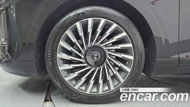 Hyundai Grandeur GN7 — Фото автомобиля 5
