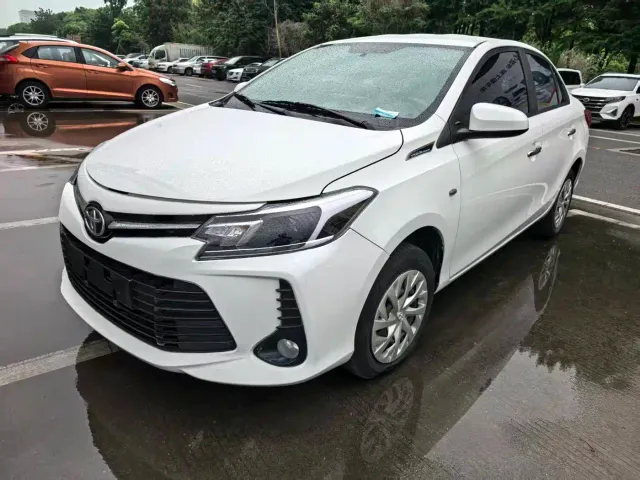 Фотография автомобиля — Toyota Vios