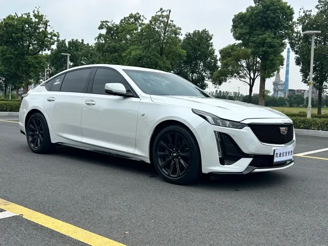 Cadillac CT5 — Фото автомобиля 3