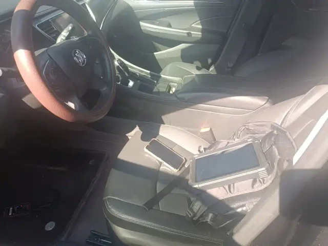 Buick LaCrosse — Фото автомобиля 14