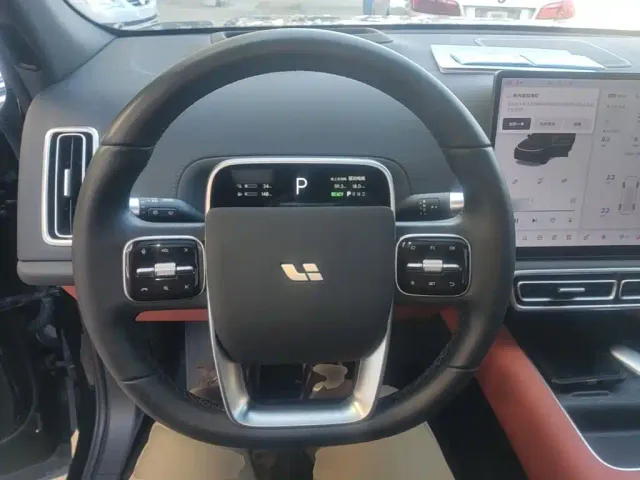 Li Auto L7 — Фото автомобиля 10