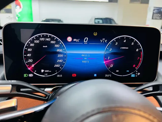 Mercedes-Benz S-Class — Фото автомобиля 9