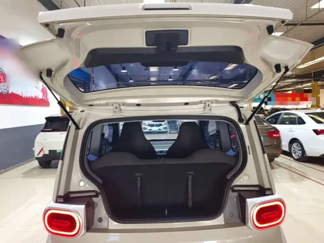 Wuling Hongguang Mini EV — Фото автомобиля 18