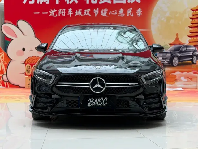Фотография автомобиля — Mercedes-Benz A-Class AMG