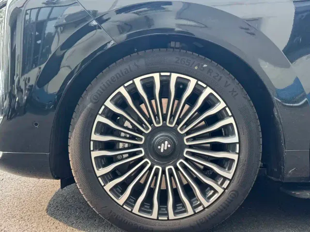 IM Motors LS8 — Фото автомобиля 14