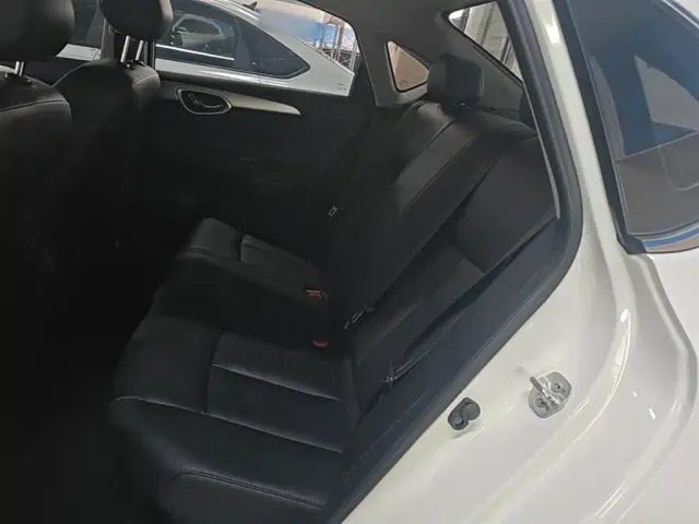 Nissan Sylphy — Фото автомобиля 16