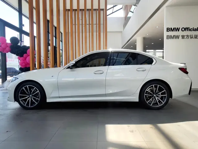 BMW 3 Series — Фото автомобиля 4