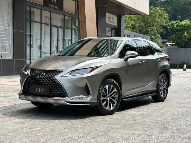 Фотография автомобиля — Lexus RX