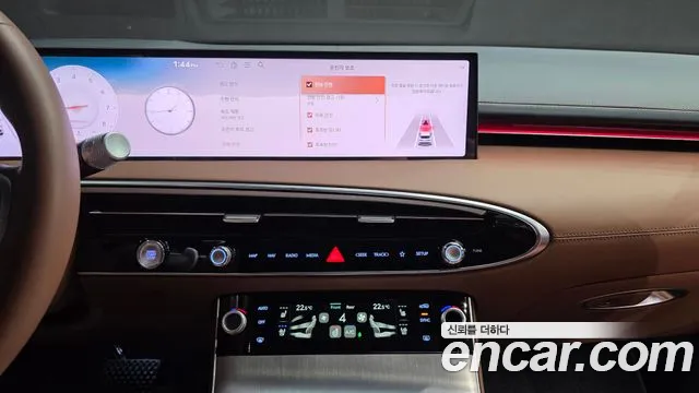 Genesis GV70 2.5T Бензин 2WD — Фото автомобиля 17