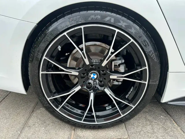 BMW 3 Series — Фото автомобиля 14