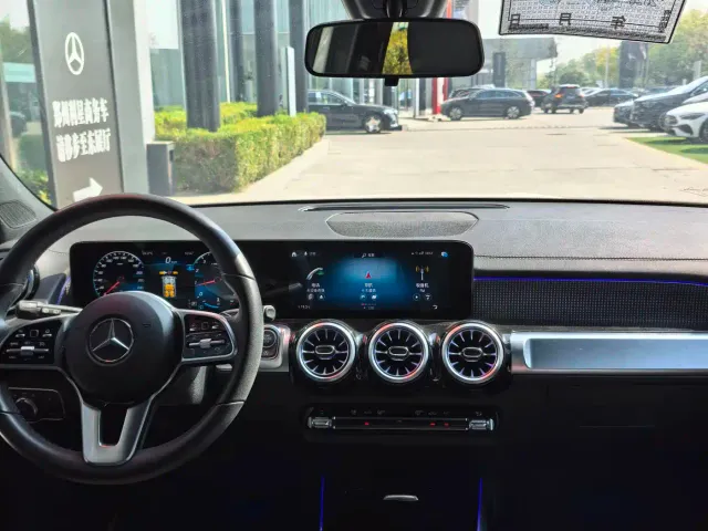 Mercedes-Benz GLB-Class — Фото автомобиля 12