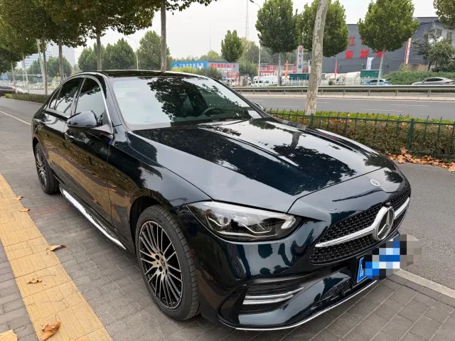 Mercedes-Benz C-Class — Фото автомобиля 3