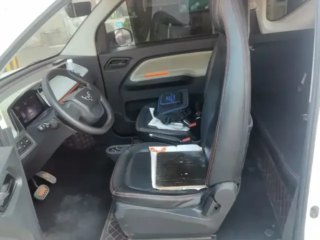Wuling Hongguang Mini EV — Фото автомобиля 9