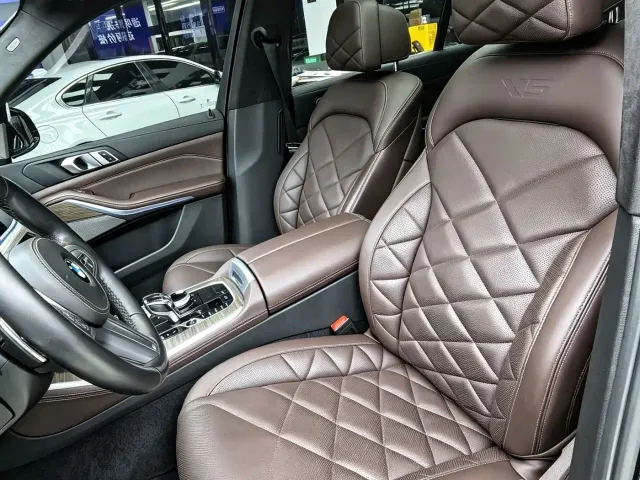 BMW X5 — Фото автомобиля 13
