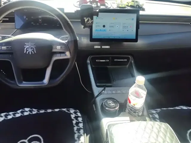 BYD Qin PLUS — Фото автомобиля 12