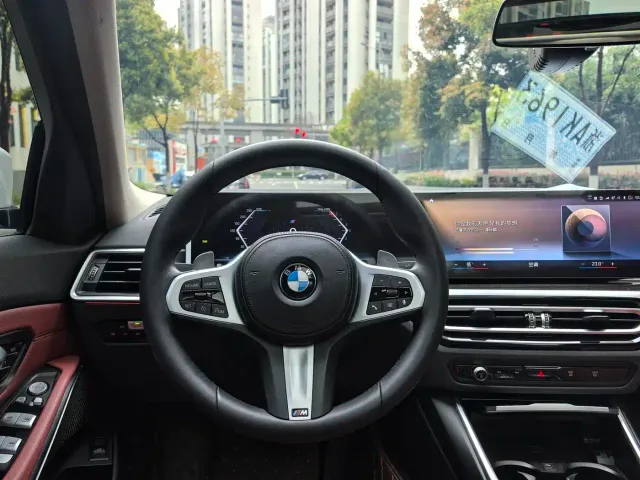 BMW 3 Series — Фото автомобиля 6
