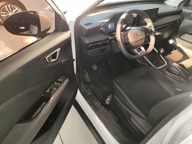 Wuling Xingchi — Фото автомобиля 17