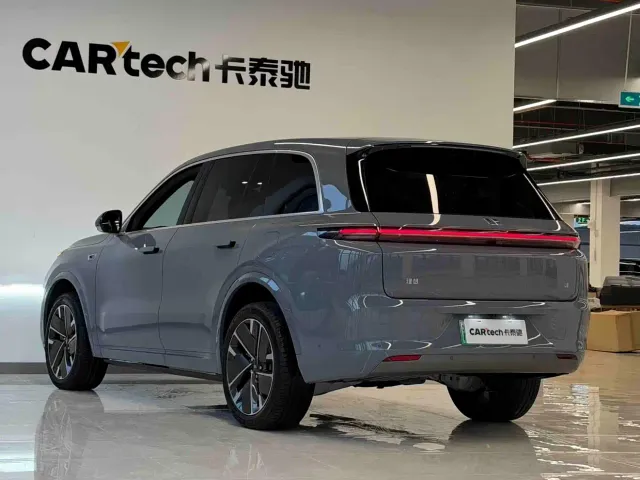 Li Auto L8 — Фото автомобиля 5