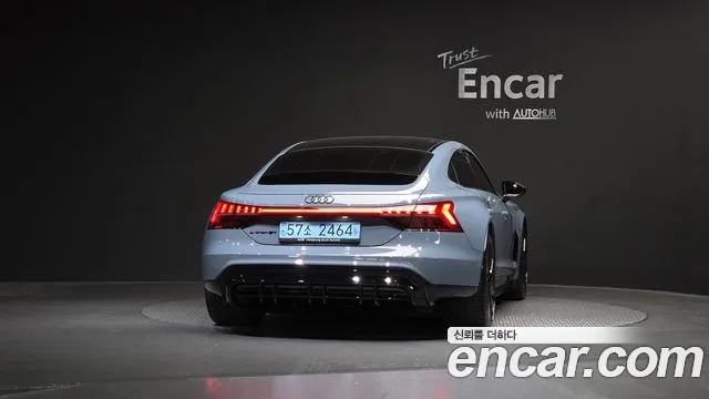 Audi e-tron GT — Фото автомобиля 3