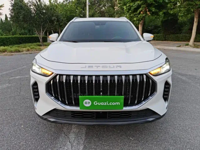 Jetour X70 Plus — Фото автомобиля 2