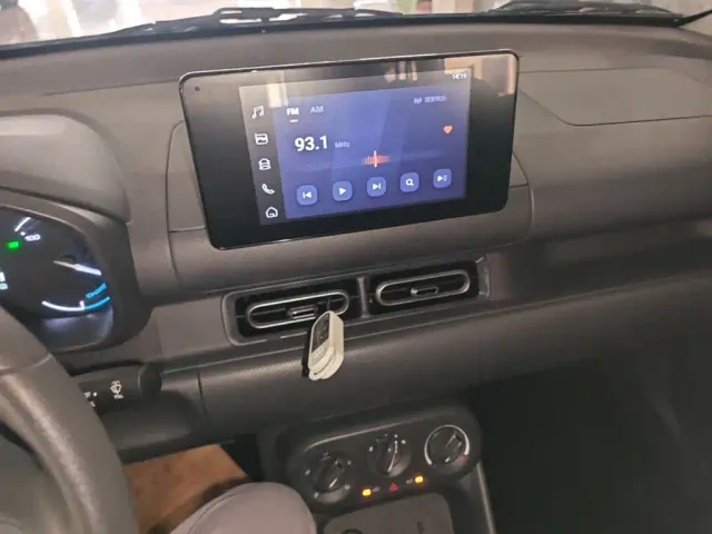 Wuling Hongguang — Фото автомобиля 12