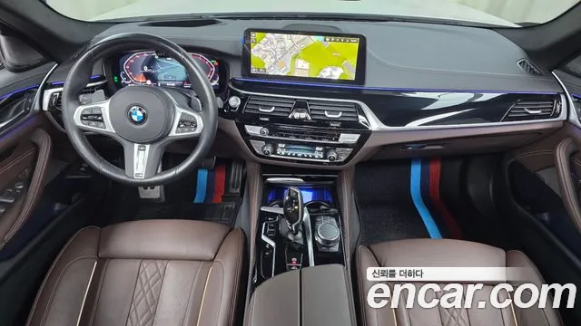 BMW 5 Series G30 — Фото автомобиля 9