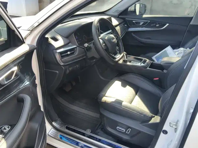 Chery Tiggo 8 — Фото автомобиля 9
