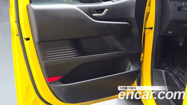 Hyundai Staria — Фото автомобиля 13