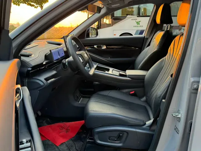 Geely Galaxy E5 — Фото автомобиля 4
