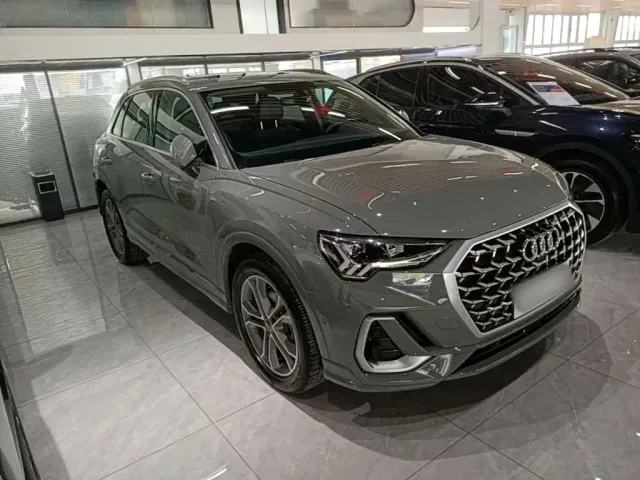 Audi Q3 — Фото автомобиля 3